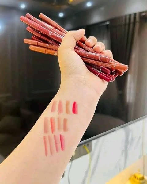 Flormar Perfect Lipliner Set – 12 Bold Shades