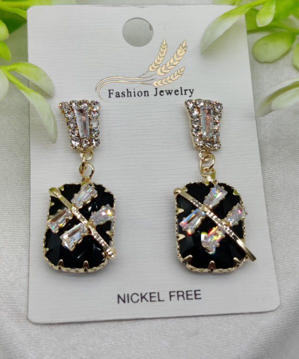 Imported Elegant Black Crystal Earrings With Sparkling Rhinestone Accents –