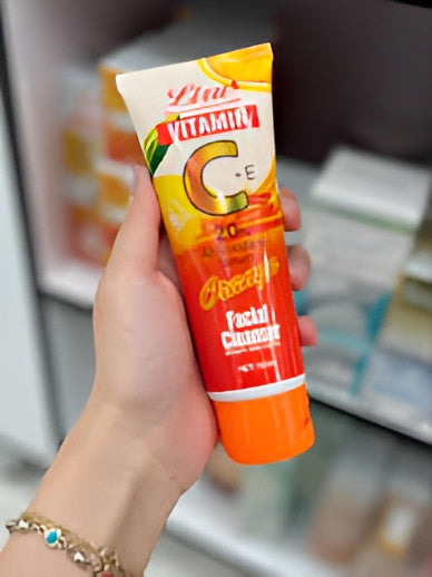 Liru Orange Facial Cleanser 120ml – Vitamin C+E Brightening & Deep Cleansing